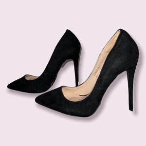 Black Pointed Heels
